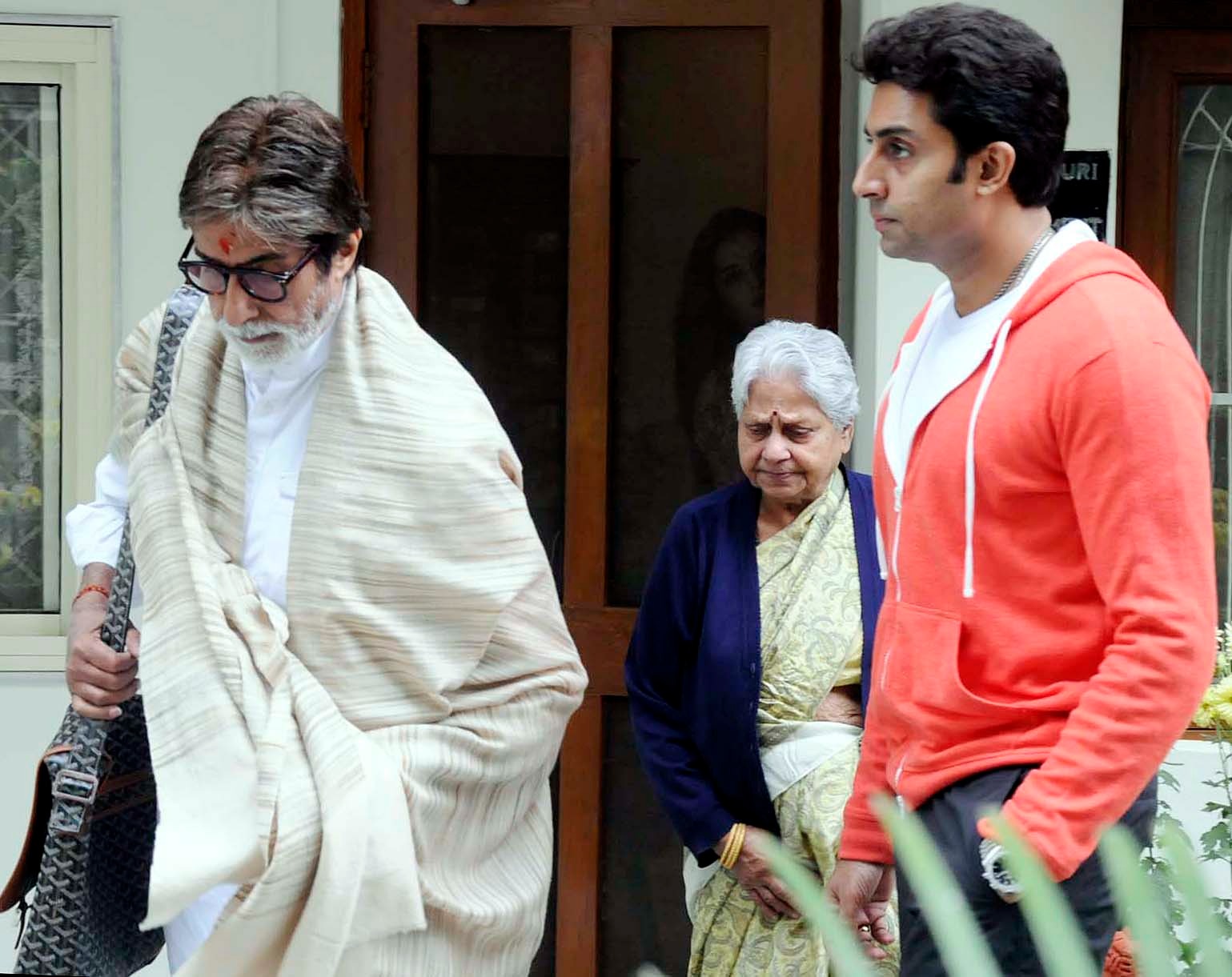 Jaya Bachchan's Mother Indira Bhaduri Hospitalised for Spinal Fracture, Family Denies False Reports of Her Death