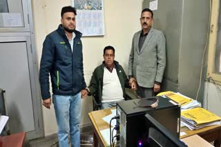Dharamshala Vigilance arrested PWD clerk