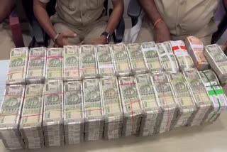 Police Seize Money In Rangareddy