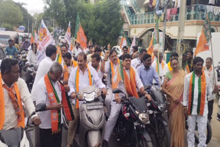 bjp_sc_morcha_fired_on_ysrcp_bus_yatra