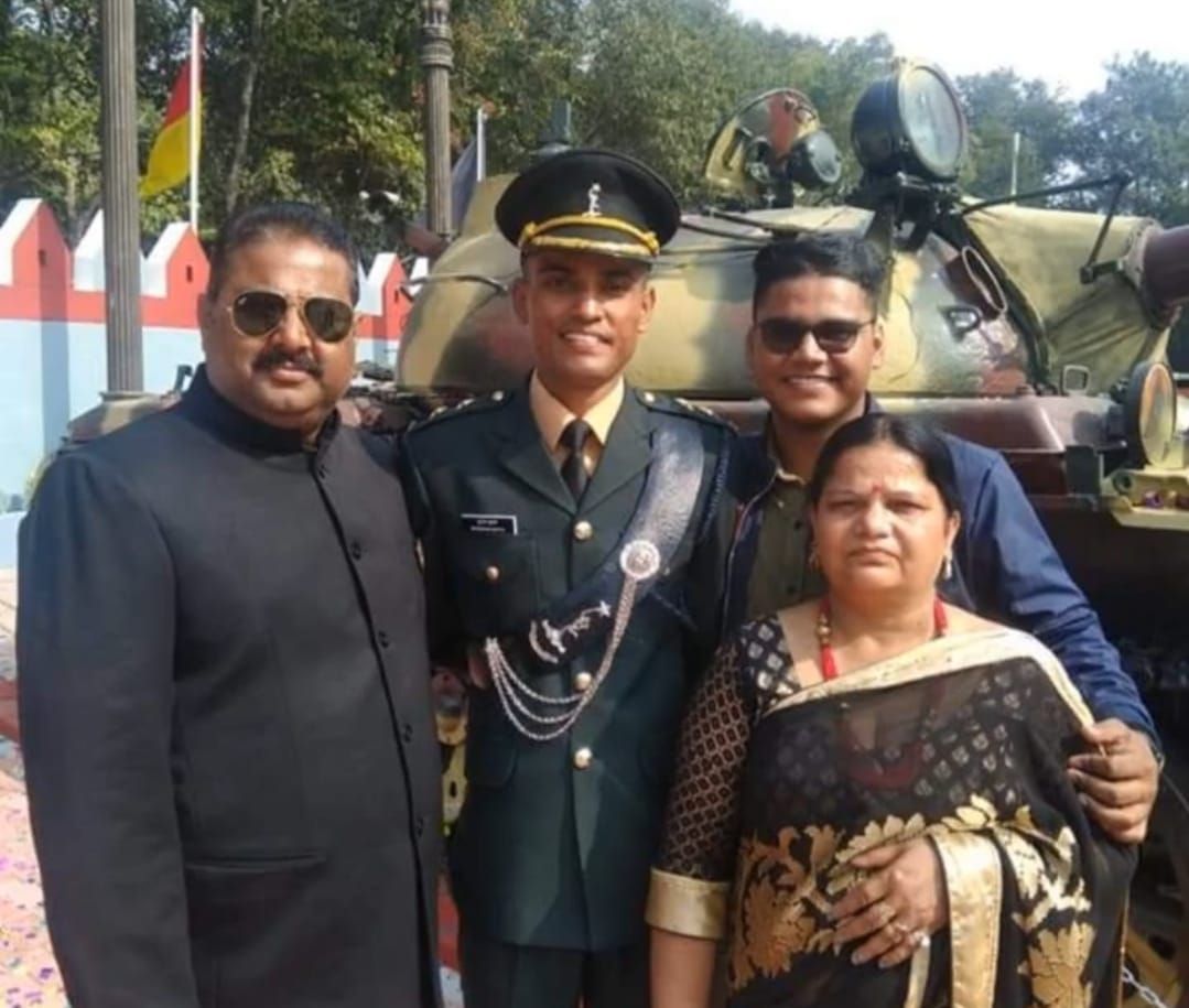 Captain Shubham Gupta with family