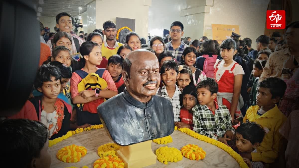 CV Ananda Bose Statue at Raj Bhavan