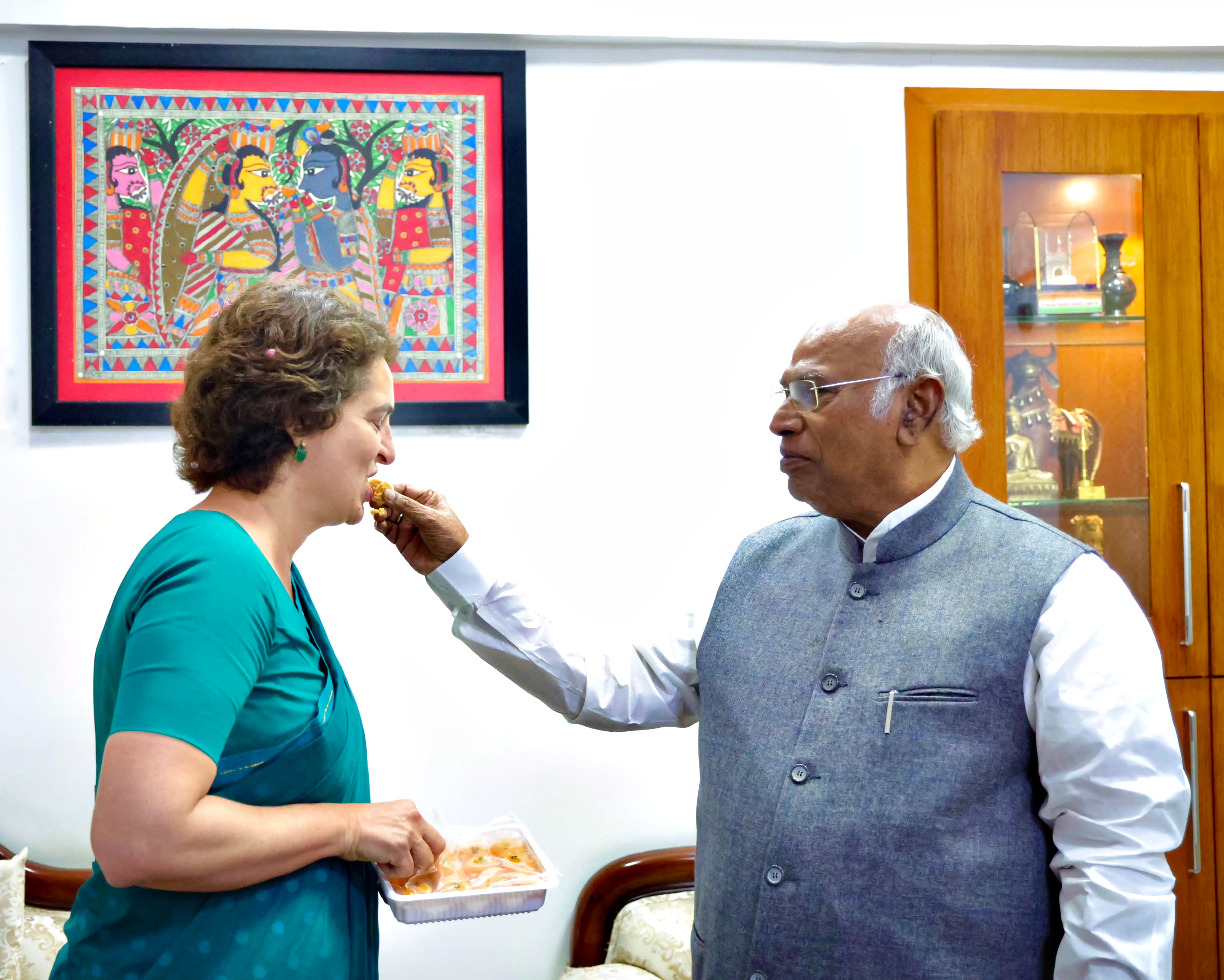 Congress President Mallikarjun Kharge greets Priyanka Gandhi Vadra