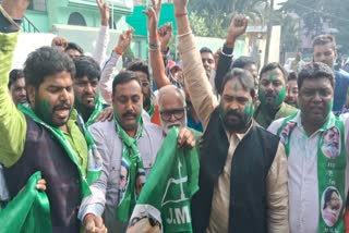 jharkhand-assembly-election-results-2024-jmm-celebrating-india-alliance-crossed-majority-mark