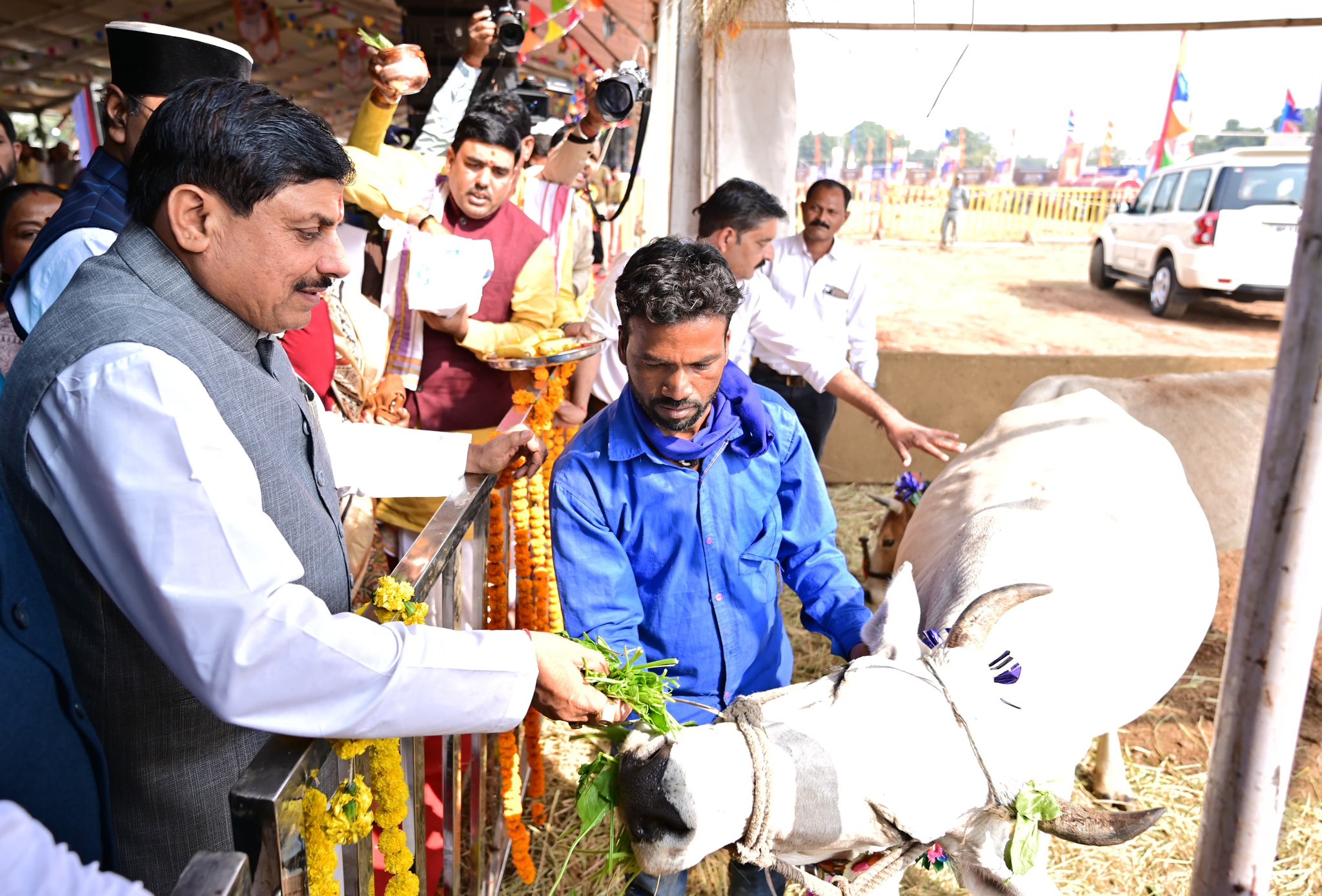 mohan yadav bhoomi pujan cowshed