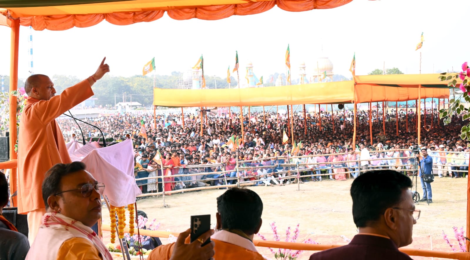 ಪ್ರಚಾರ ಸಭೆಯಲ್ಲಿ ಸಿಎಂ ಯೋಗಿ ಆದಿತ್ಯನಾಥ್