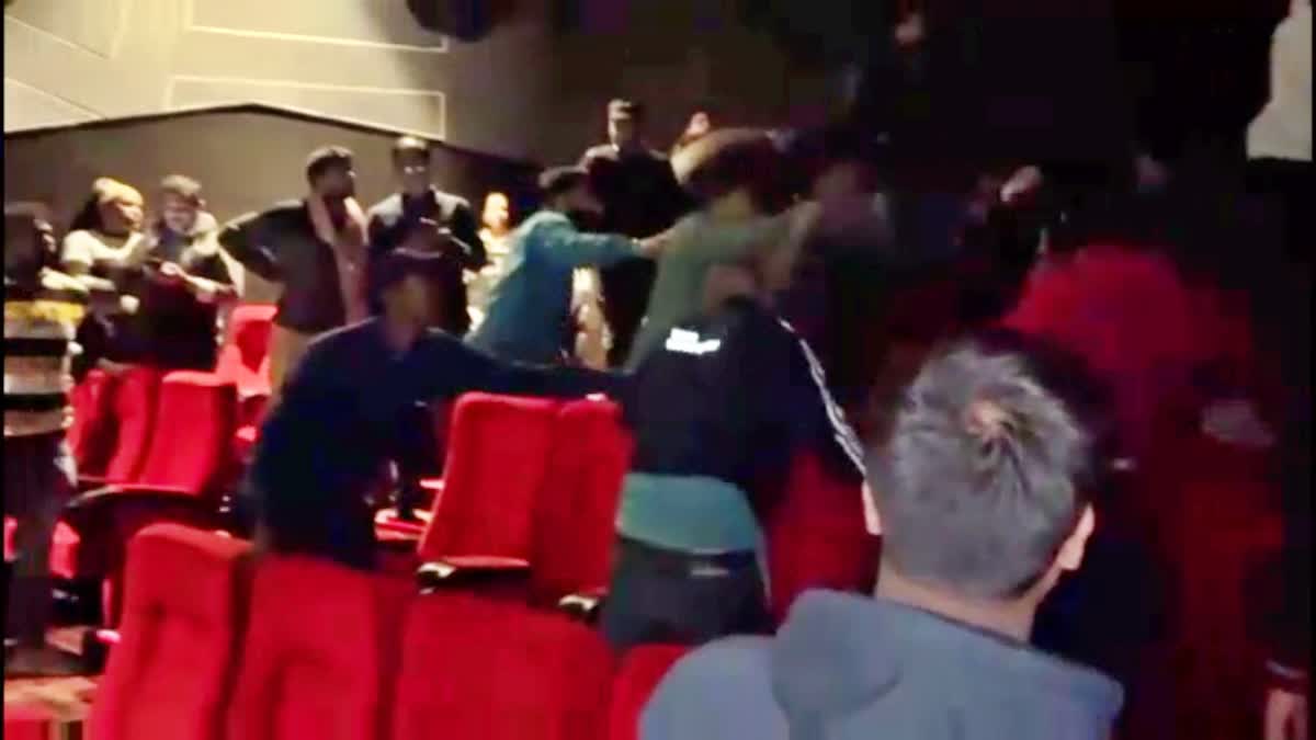 Dhanbad multiplex fight viral video