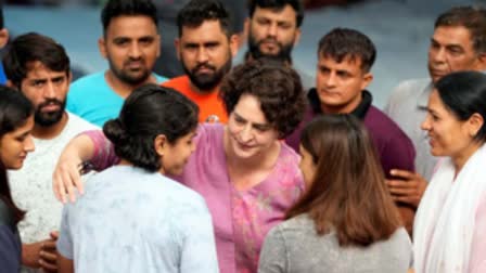 Priyanka Gandhi met wrestlers