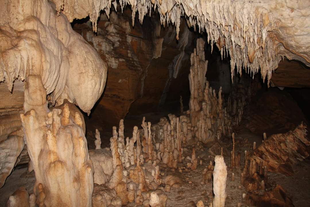 कोटमसर गुफा की खूबसूरती