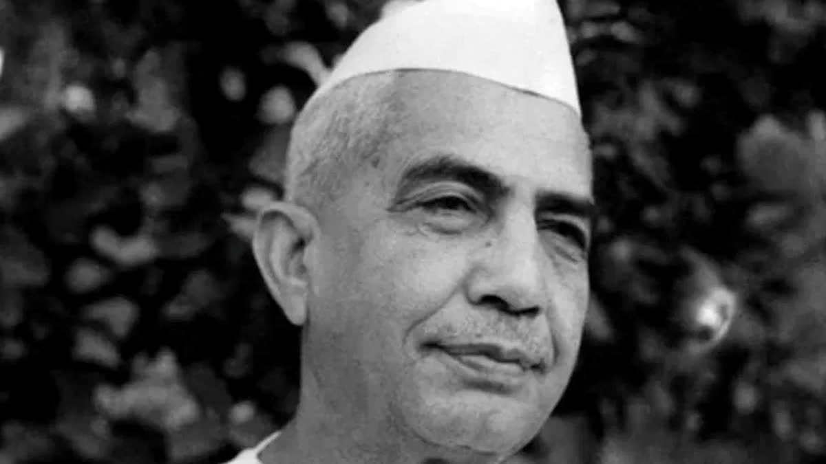 Former prime minister Charan Singh