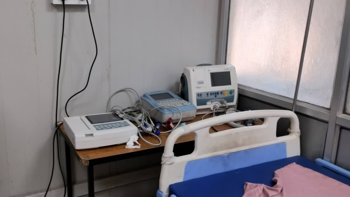 ecg-machines-are-not-working-in-khunti-sadar-hospital