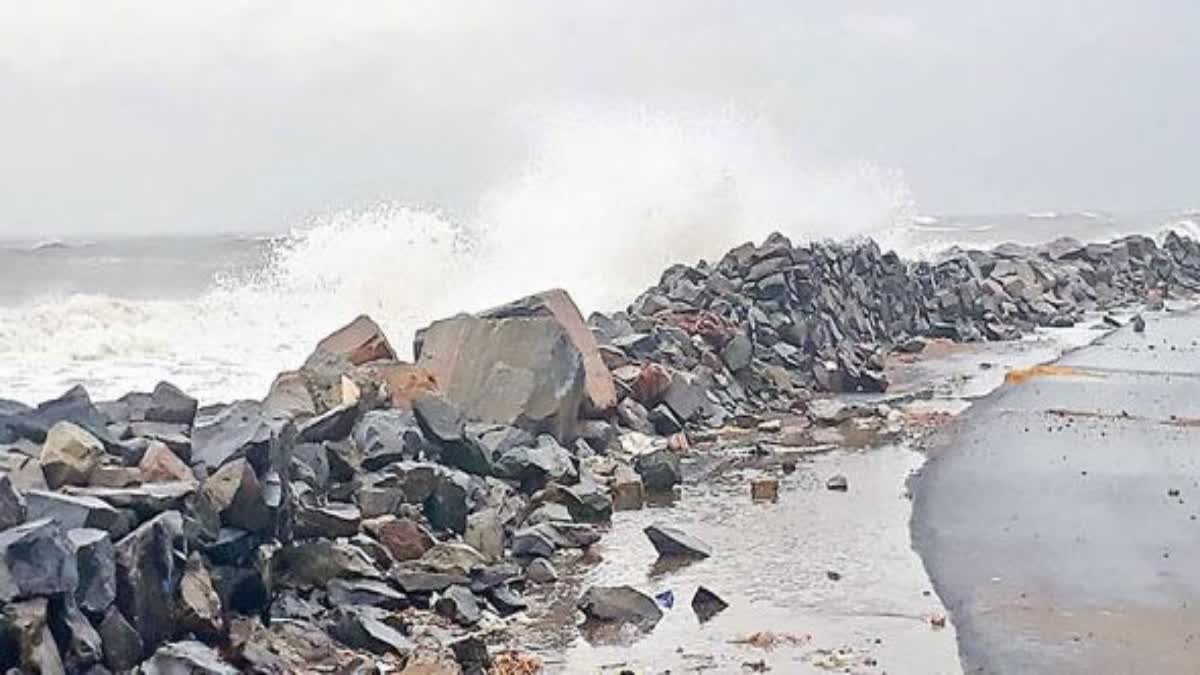 THE SKY IS CLOUDY IN VIZAG