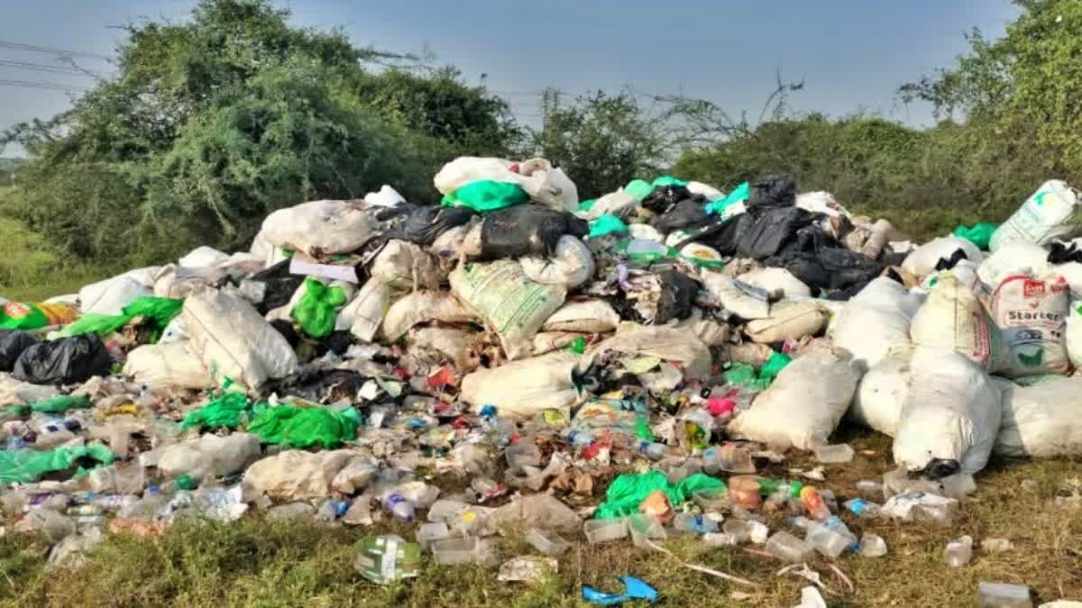 Medical waste dumped in Tirunelveli of Tamil Nadu sent back to Kerala in 30 trucks