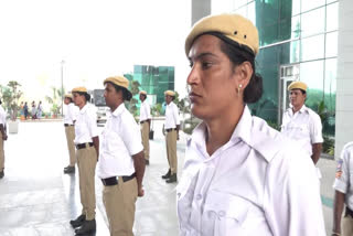 Hyderabad Traffic Police Department Appoints 50 Transgenders As Traffic Volunteers