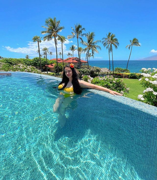 trishala dutt hawaii holiday