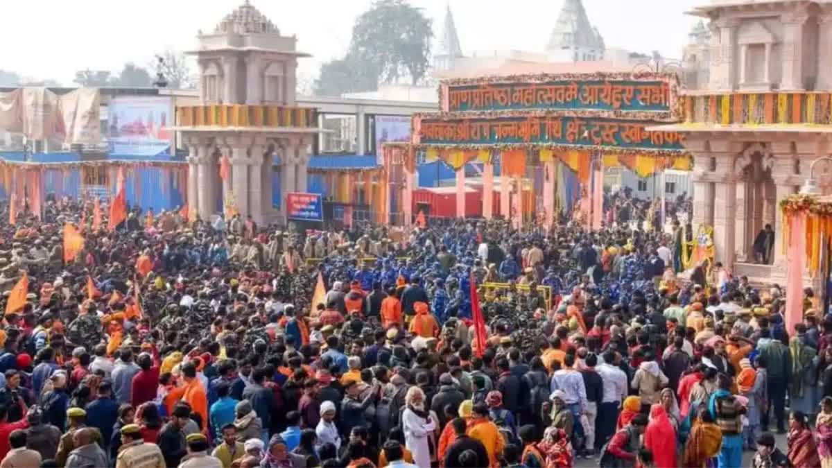 After Ramlala Pran Pratistha Ayodhya, crowd continuously gathering for Ramlala darshan, Even today 5 lakh devotees are expected to reach