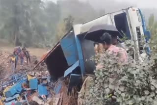 Truck overturns in Mayurbhanj, Odisha