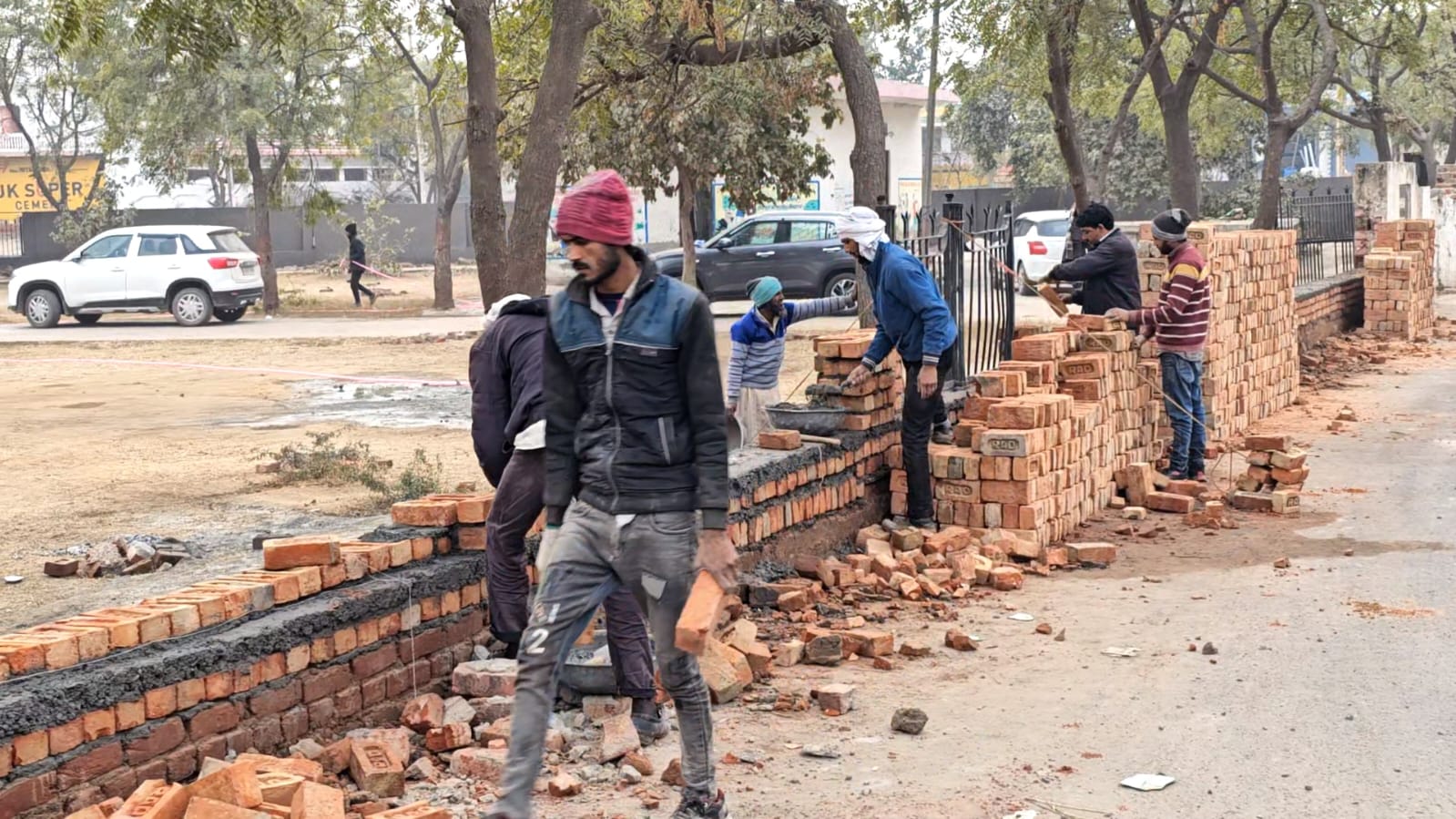 Work on boundary wall of Tiranga Park begins