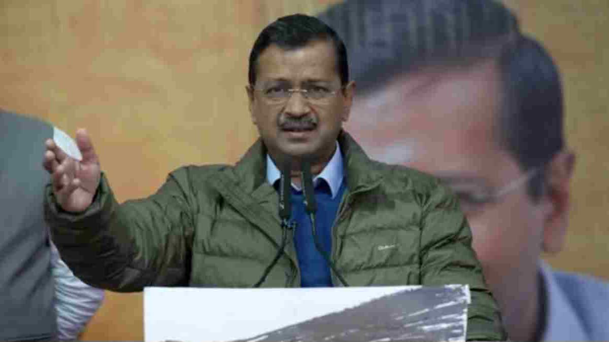 केजरीवाल ने कमल को बताया खतरनाक झाड़ू को बताया घर की लक्ष्मी