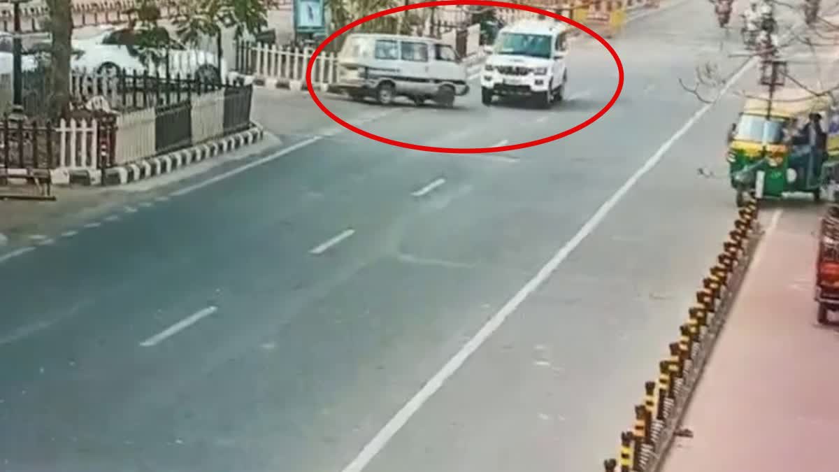 SCHOOL VAN ACCIDENT IN RANCHI