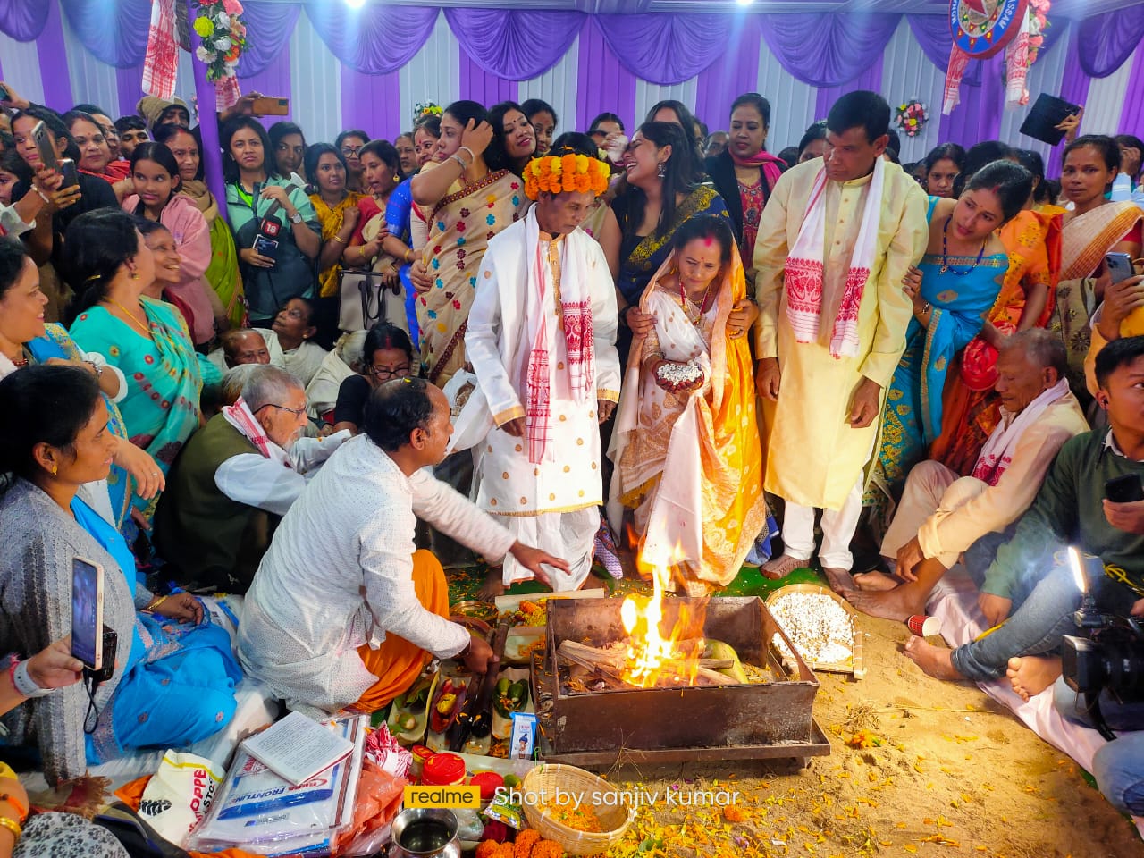 Elderly couple gets married in old age home in Guwahati