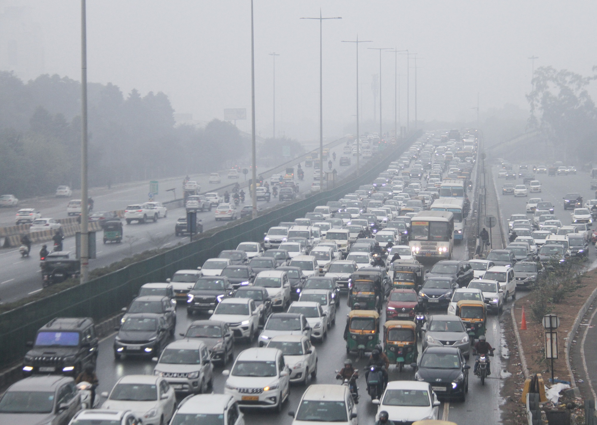 Traffic Congestion Crisis In India and the way to address it