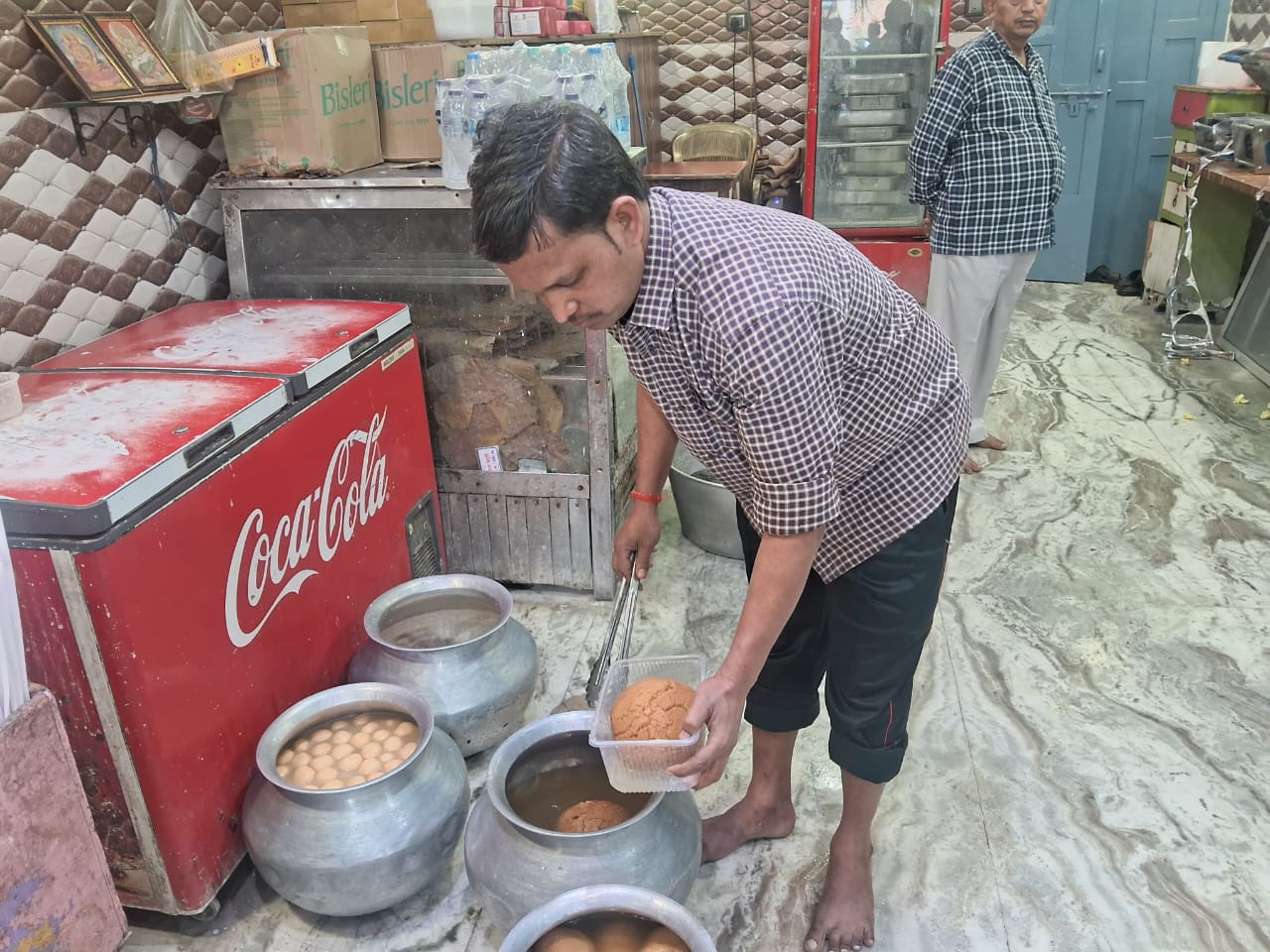 Pandit ji rasgulla