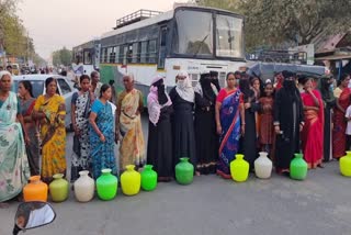 Women_Protest_on_Road_Due_to_Water_Problem_in_YSR_District