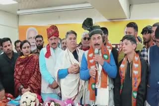 nc-leader-and-former-mlc-mohd-rafiq-shah-joins-bjp