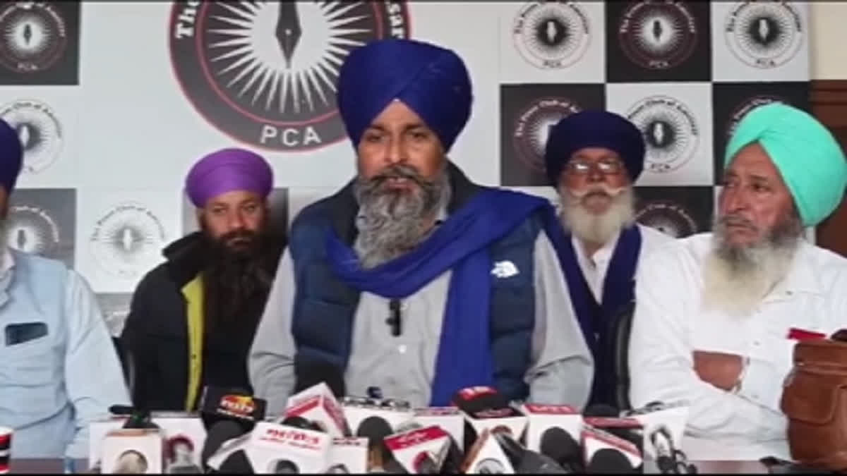 Farmer leader Sarwan Singh Pandher on Monday said the agitating farmers' march to Delhi on Tuesday has been cancelled