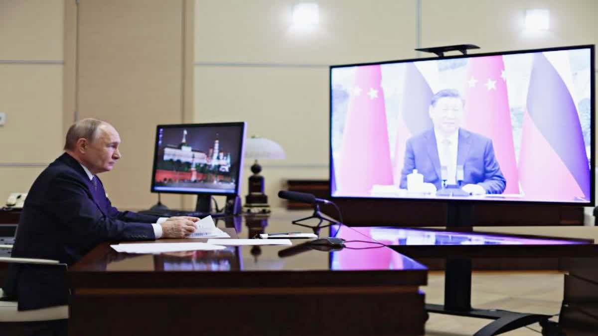 Chinese President Xi Jinping spoke to Russian President Vladimir Putin over the phone.