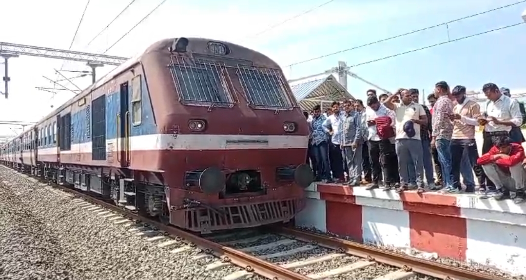 Ratlam Chittorgarh DEMU train