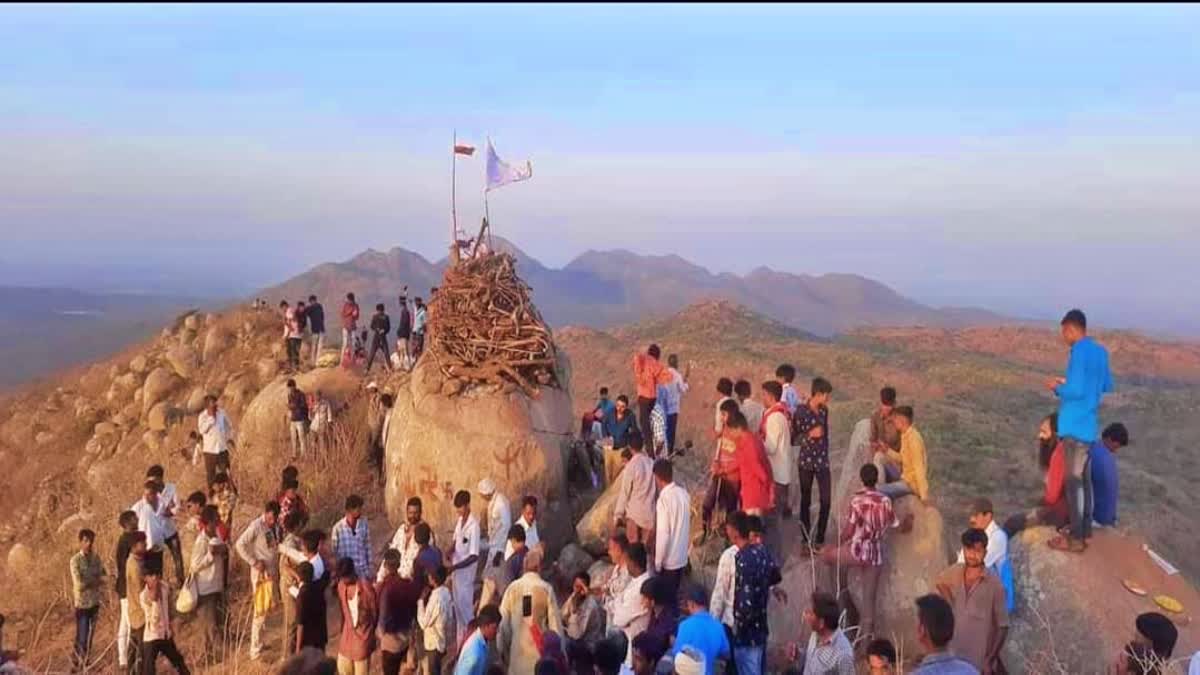 PORBANDAR KANMERA DUNGAR HOLI