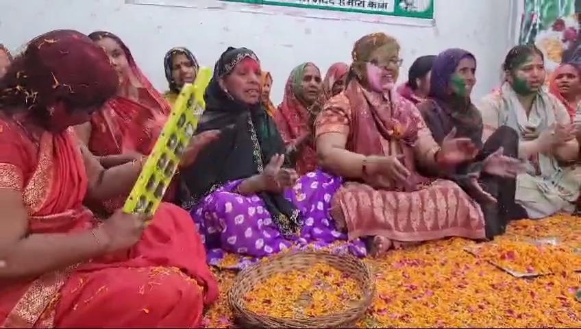 Varanasi Holi