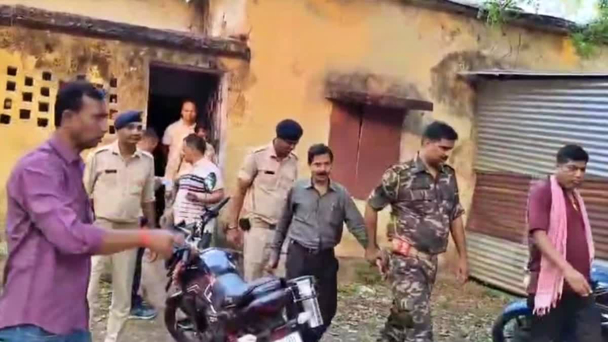 ACB arrested  revenue employee from Bokaro Gomia Zonal Office