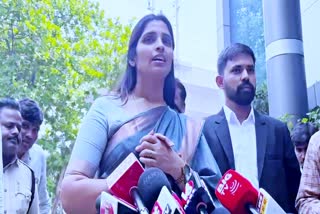 Anchor Shyamala Attends police interrogation