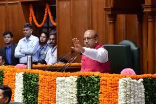 दिल्ली विधानसभा में DTC पर CAG रिपोर्ट पेश