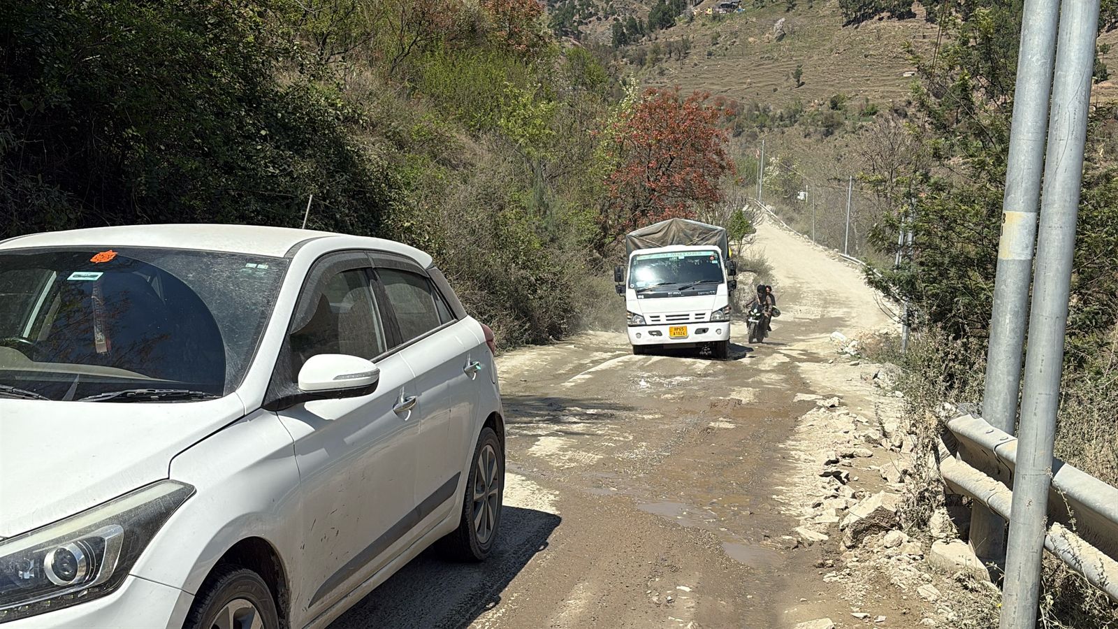 Banjar NH -305 Poor Conditions