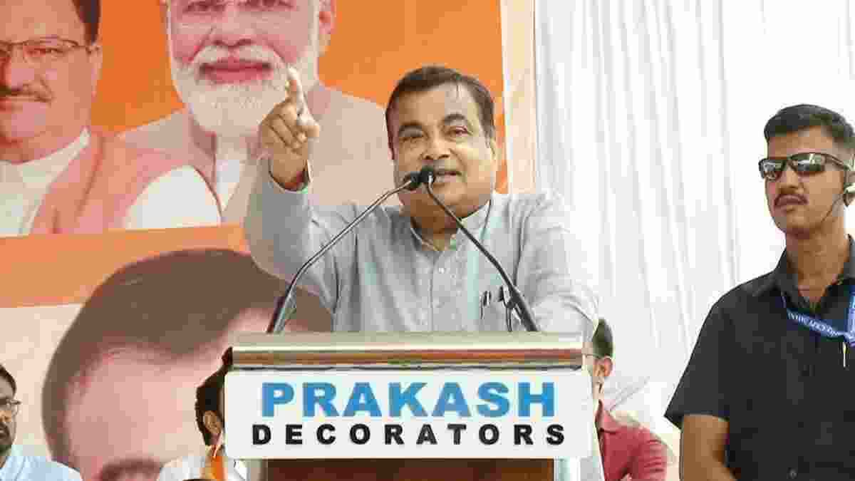 UNION MINISTER NITIN GADKARI  GADKARI SPEAKING AT CAMPAIGN RALLY  YAVATMAL DISTRICT  BJP LEADER