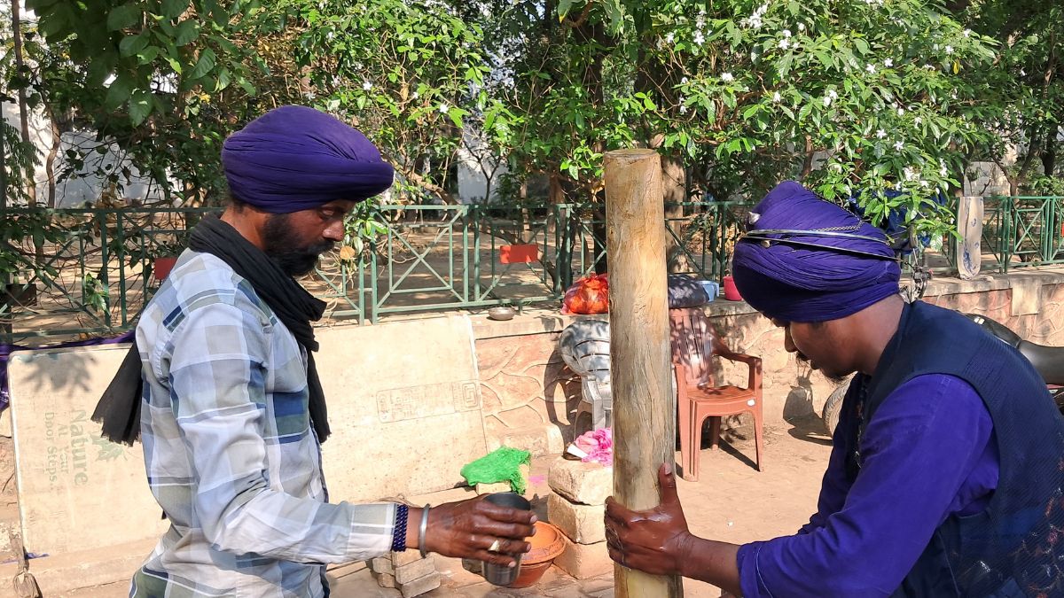 A tribute to the Nihang Singhs