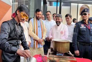 Dolly Chaiwala served tea to Haryana CM