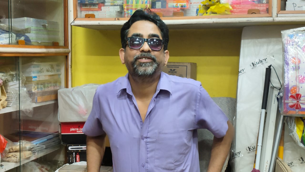 An inspiring life story of a blind businessman at Geetanagar in Guwahati