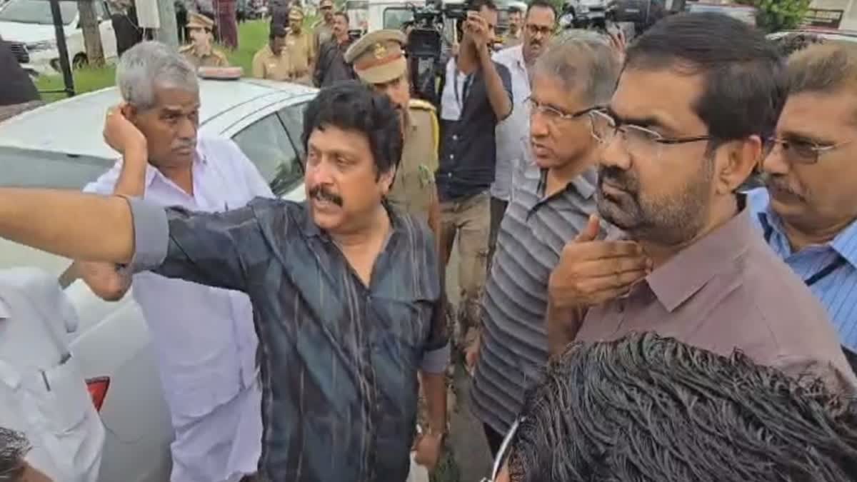 MINISTER KB GANESH KUMAR  TRAFFIC BLOCK IN HIGHWAY  ഗണേഷ്‌ കുമാറിന്‍റെ ഹൈവേ പരിശോധന  ഹൈവേയിലെ ഗതാഗത കുരുക്ക്