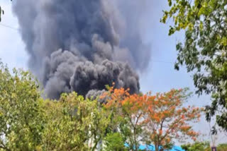 FACTORY FIRE DEATH TOLL  DOMBIVLI EXPLOSION  മുംബൈ ഫാക്‌ടറി പൊട്ടിത്തെറി  കെമിക്കല്‍ ഫാക്‌ടറി സ്ഫോടനം