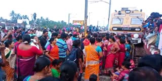 RAIL PASSENGERS PROTEST