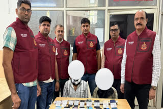 छेनू गैंग के दो कुख्यात बदमाश को सीलमपुर इलाके से गिरफ्तार