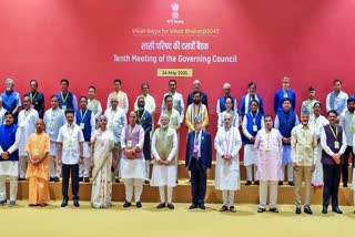 நிதி ஆயோக் கூட்டத்தில் அனைத்து முதலமைச்சர்களுடனான குழுப் புகைப்படம்