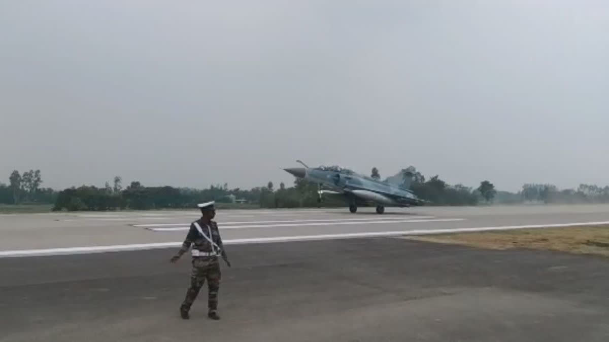 IAF emergency exercise of fighter jets, transport aircraft held on Purvanchal expressway airstrip