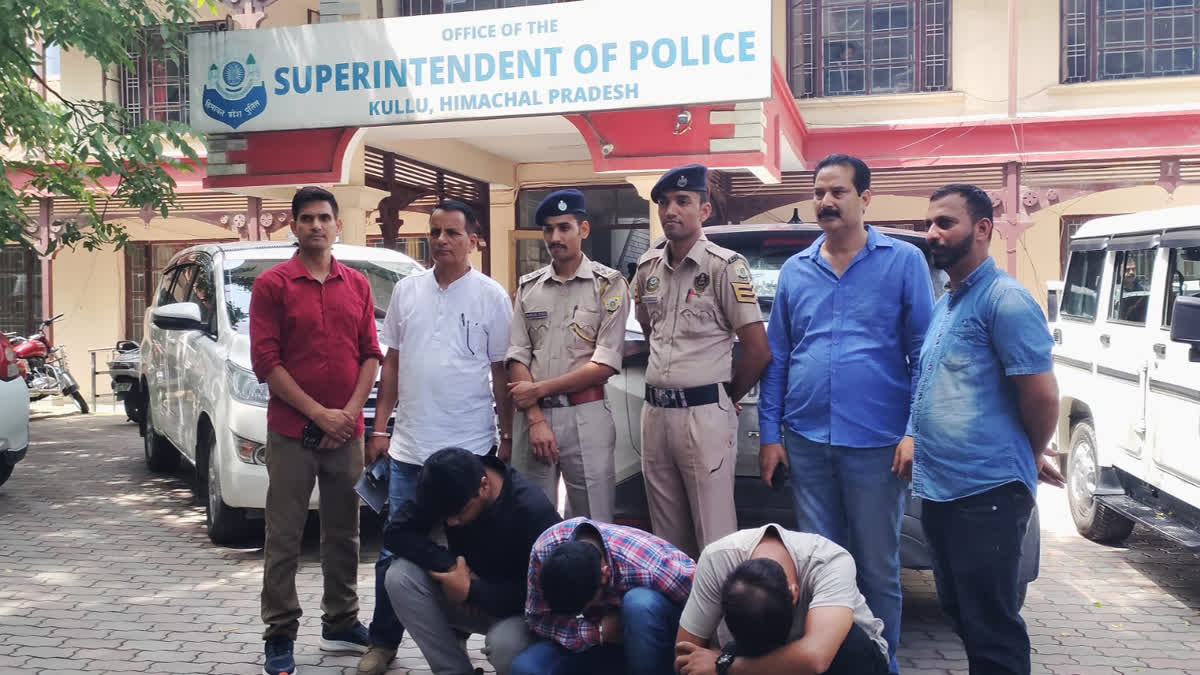 kullu police arrest three accused from noida