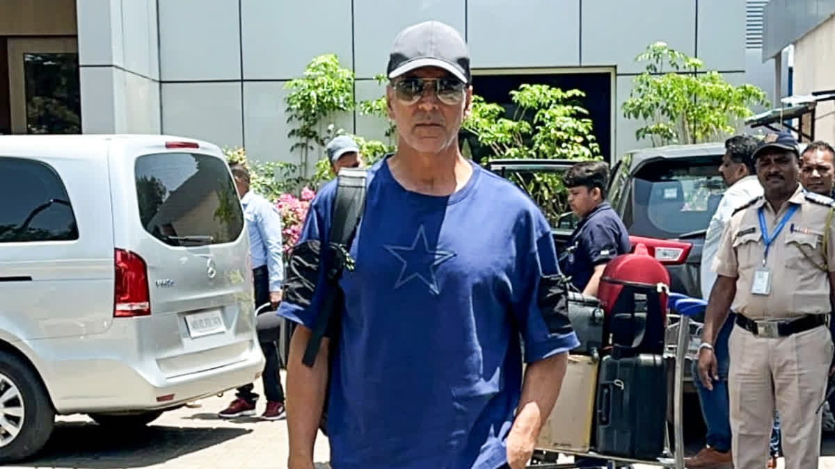 Akshay Kumar Joins BMC's Tree Plantation Drive to Boost Mumbai's Greenery